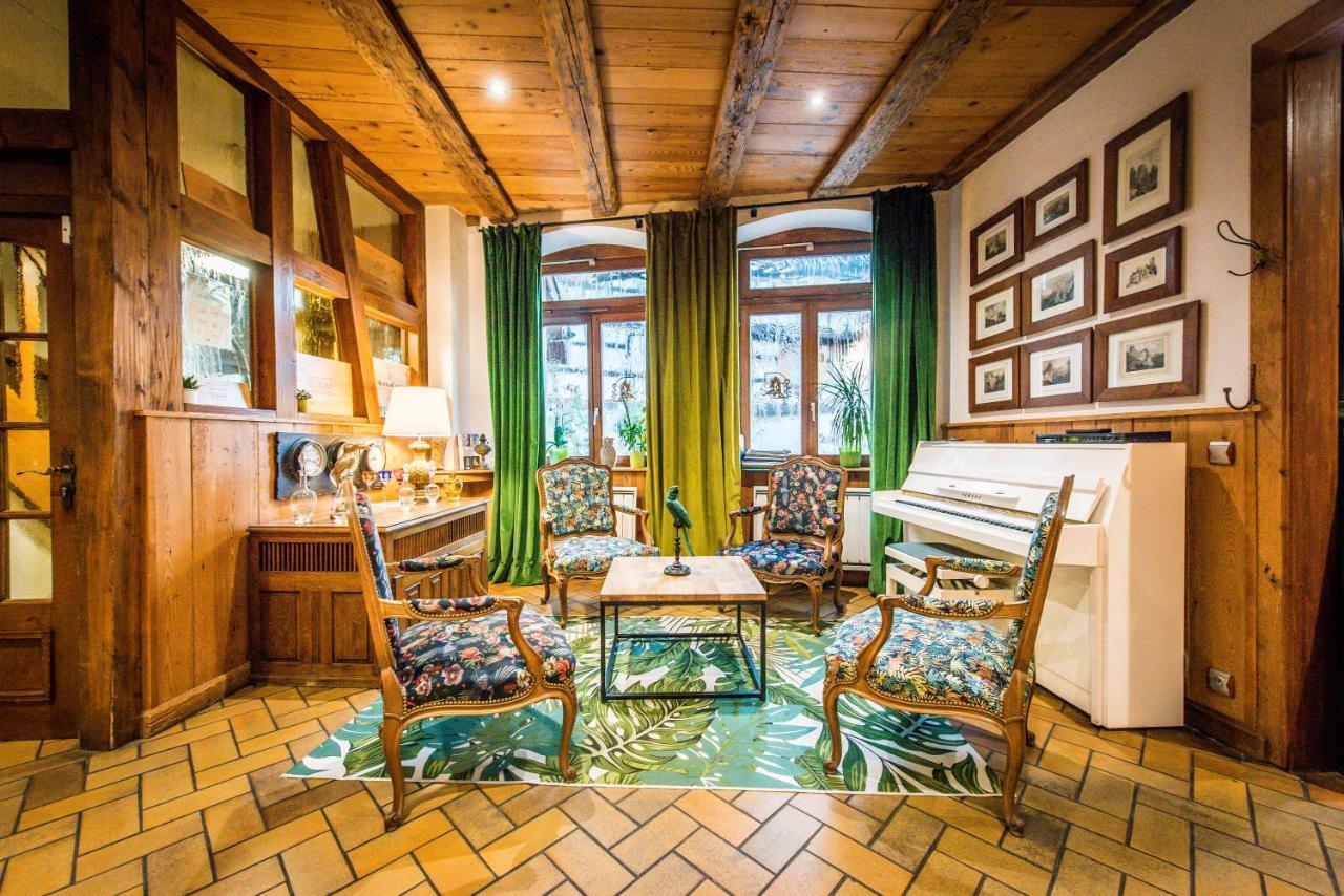 Hotel Au Lion Ribeauvillé Zewnętrze zdjęcie