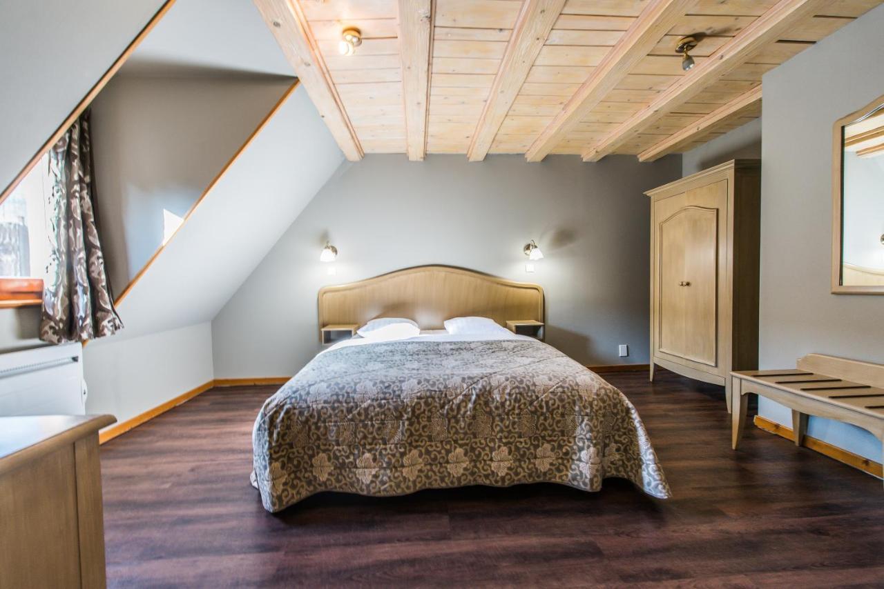 Hotel Au Lion Ribeauvillé Zewnętrze zdjęcie