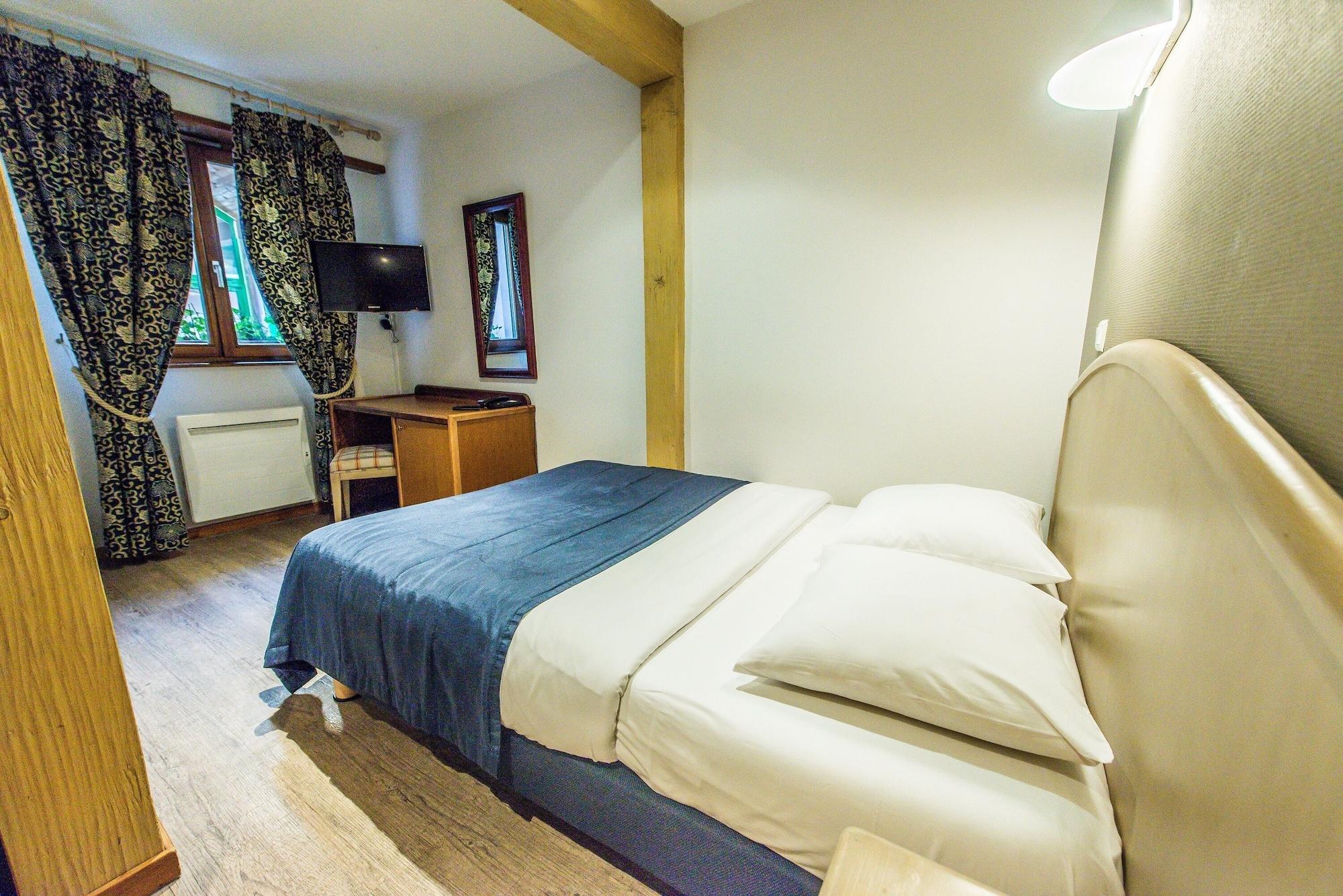 Hotel Au Lion Ribeauvillé Zewnętrze zdjęcie